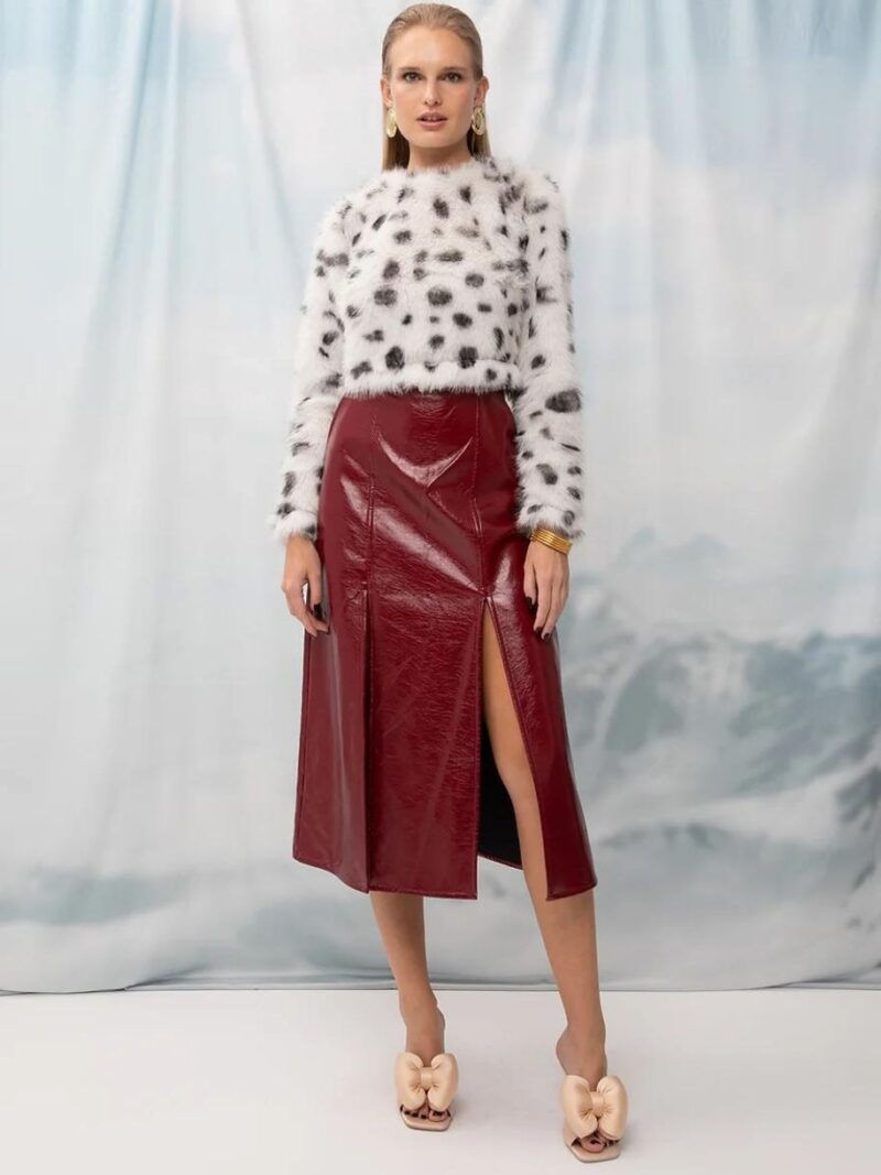 STRAIGHT-LINE-MIDI-SKIRT-BURGUNDY-WE-ARE-DESIGN