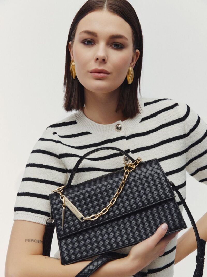 Jackie Crossbody Bag Black | Leather Twist
